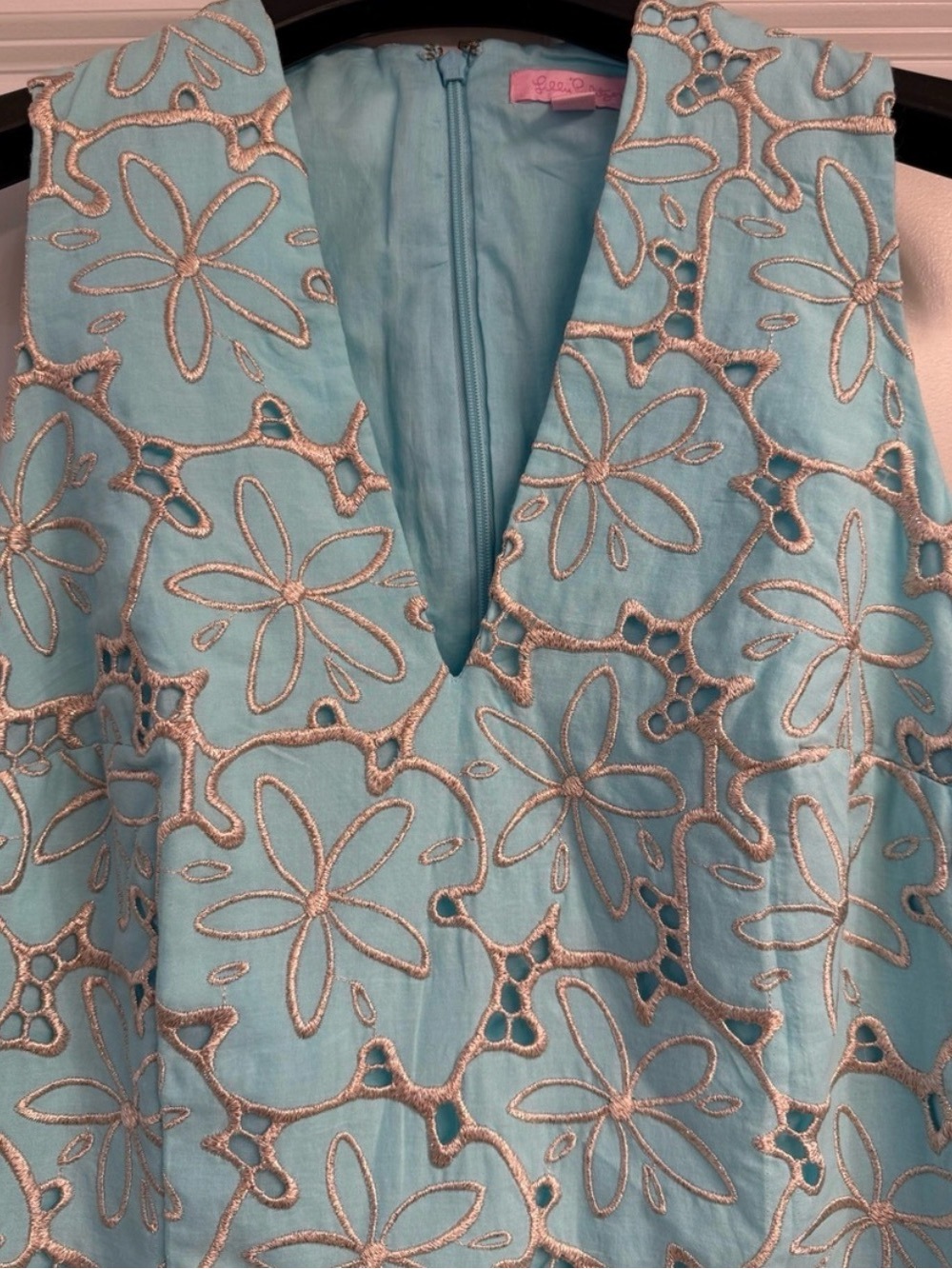 🌸EUC Lilly Pulitzer Aqua Metallic Sand Dollar Embroidered Shift Dress - Picture 2 of 5